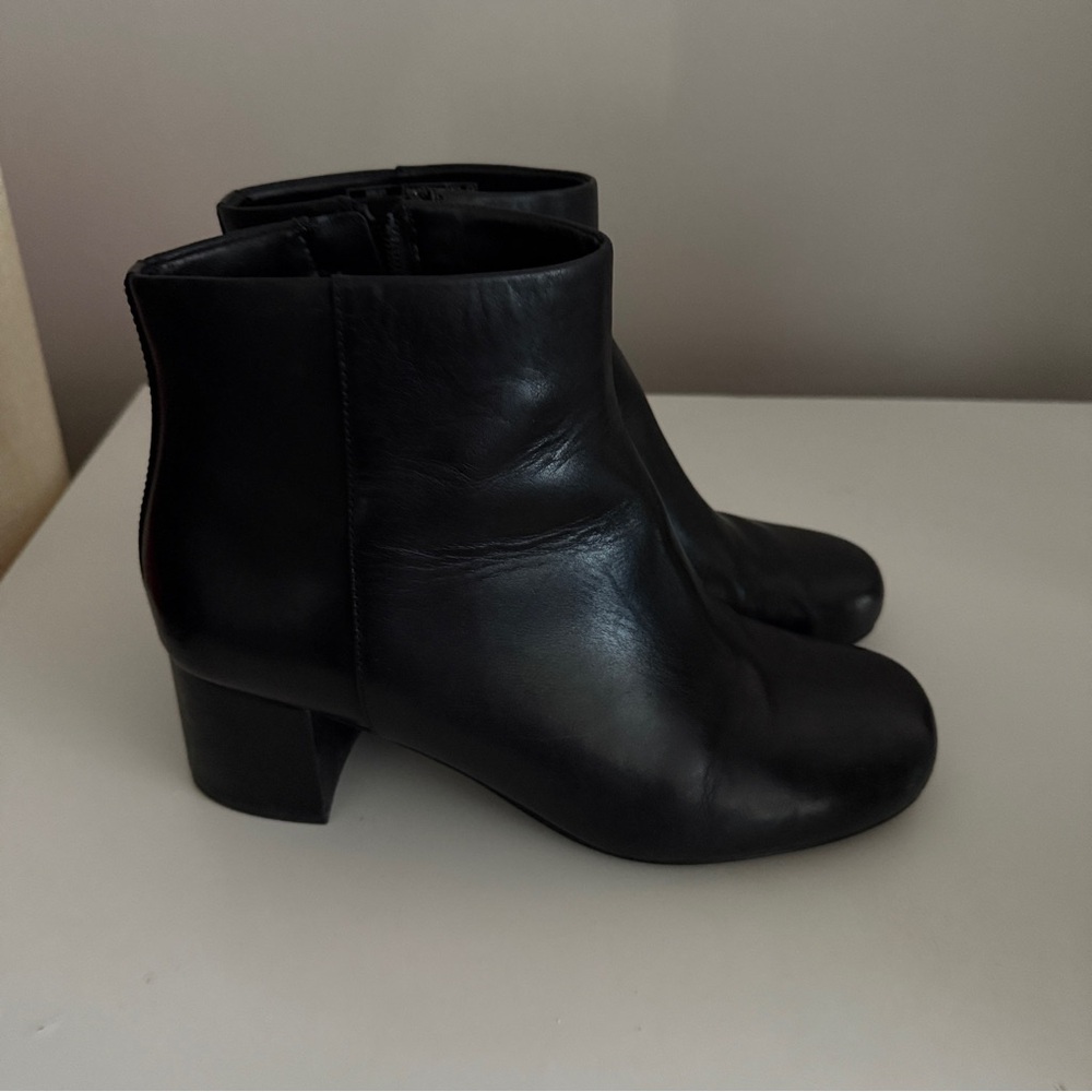 Vionic Sleek Black Ankle Booties - image 3